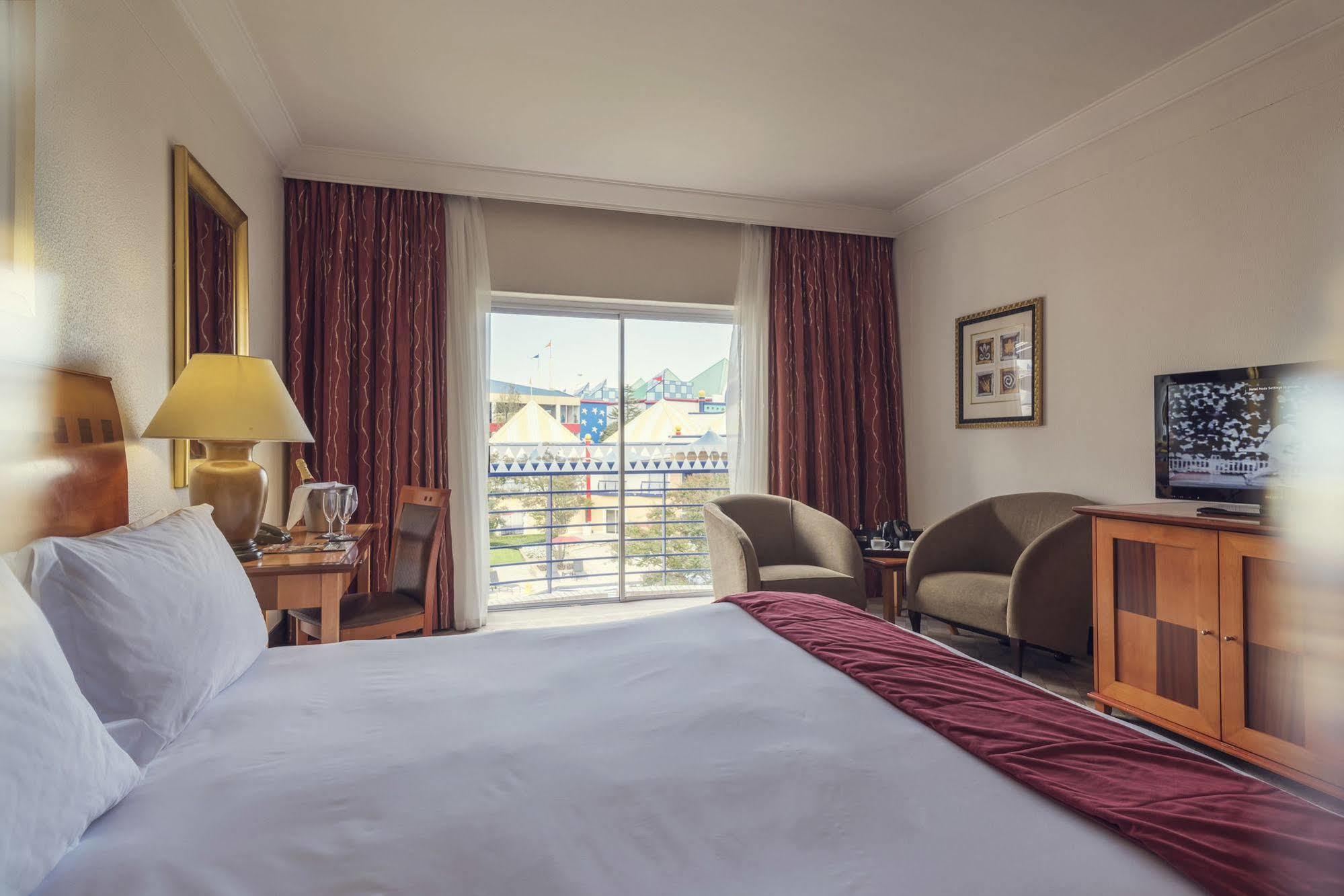 Carnival Club Hotel Йоханнесбург Экстерьер фото